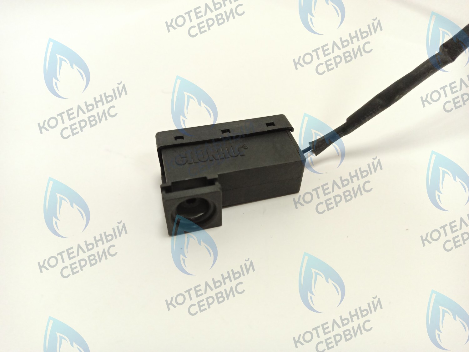 FS018-02 Микропереключатель с кабелем CHUNHUI ELECTROLUX (AB13050013), BAXI (5641800), Neva Lux (11614) в Москве